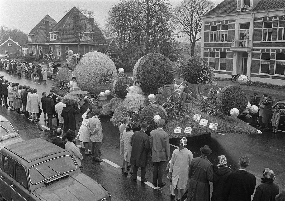 Bloemencorso Bollenstreek - parada kwiatowa