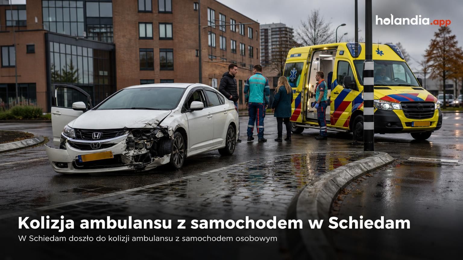 Kolizja ambulansu z samochodem w Schiedam