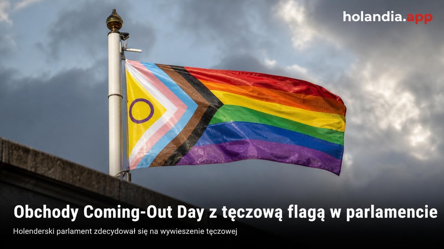 Obchody Coming-Out Day z tęczową flagą w parlamencie